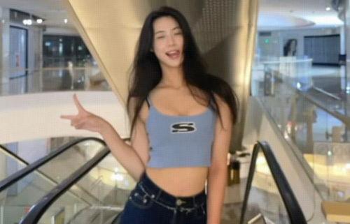 闫盼盼绝版照片漏两点,探寻隐藏的神秘细节